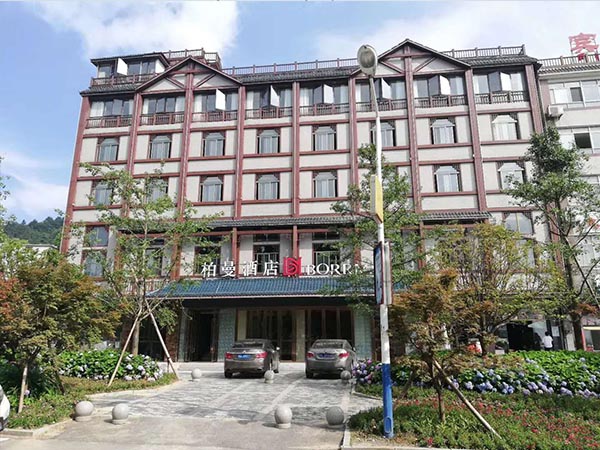 湖北九宮山立式熱水鍋爐